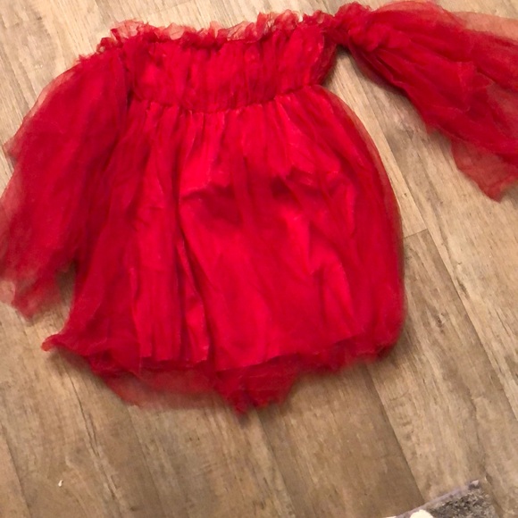 Dresses & Skirts - Brand new stylish red dress